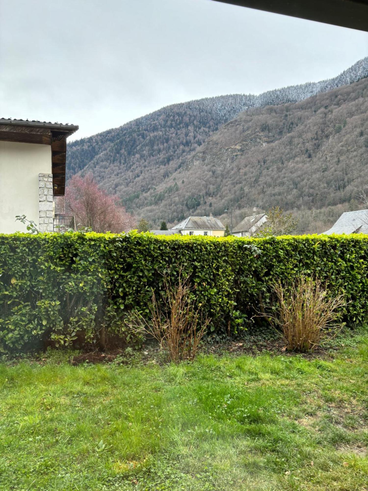 L'Oursiere A Saint Mamet Apartman Kültér fotó