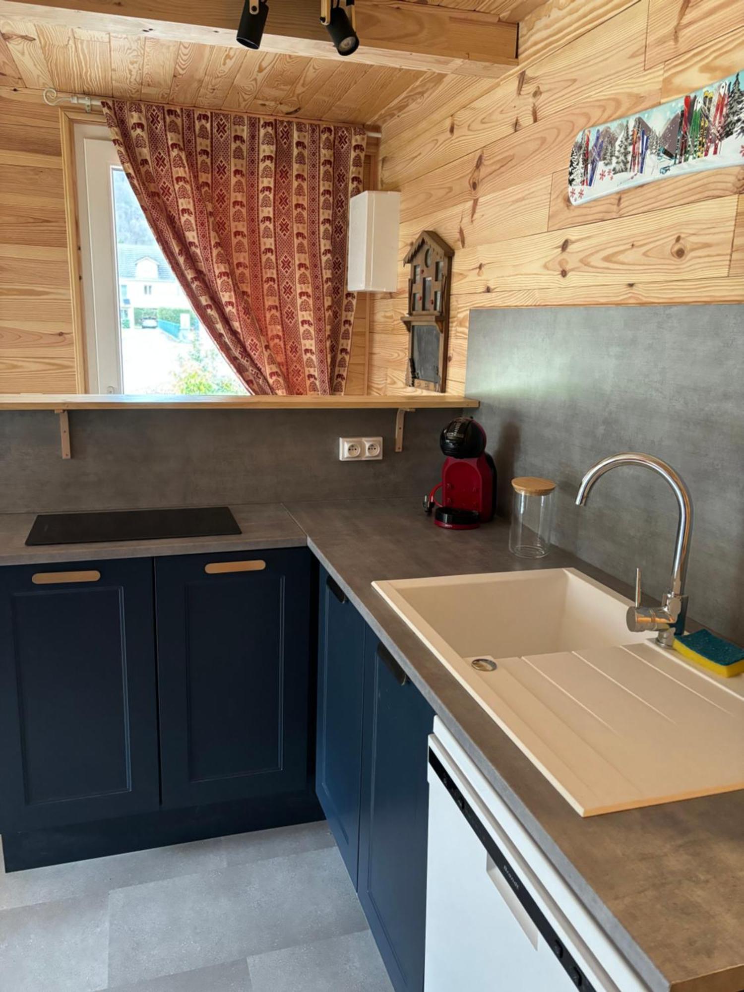L'Oursiere A Saint Mamet Apartman Kültér fotó